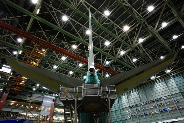 747-8 tail