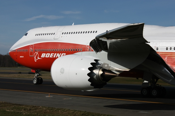 Taxiing to the runway. (Photo by Brandon Farris)