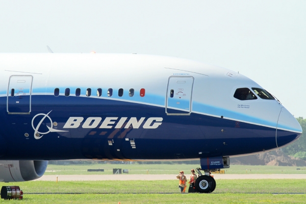 Taxiing to the ConocoPhilips Plaza