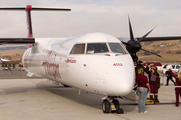 Deplaning the newly painted Dash 8