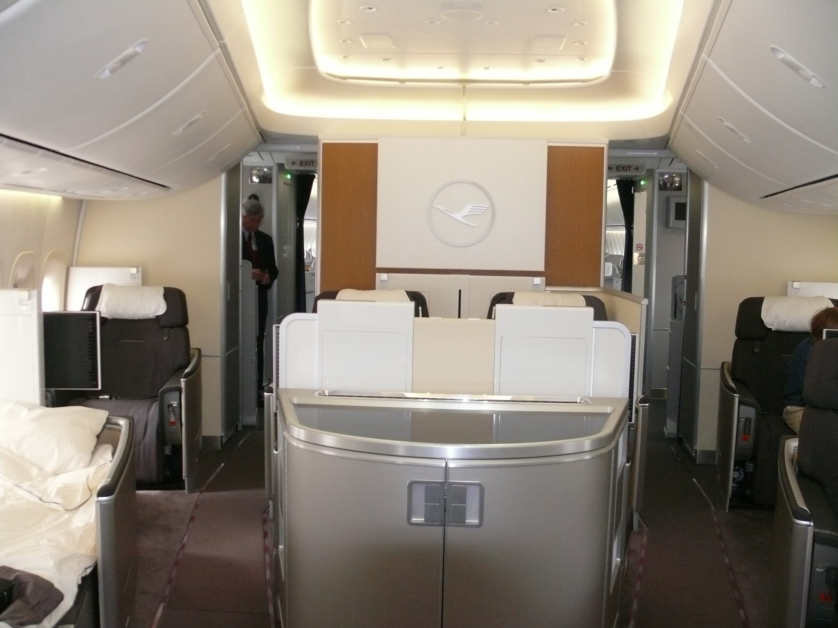 First Class on Lufthansa Boeing 747-8I. (Photo by Chris Sloan/Airchive.com)
