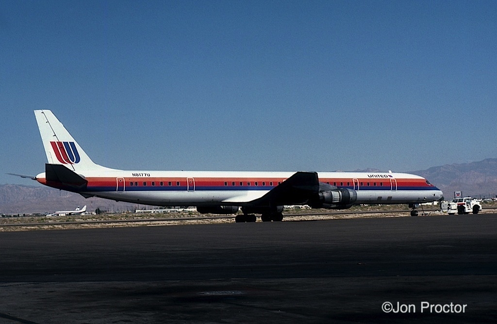 dc-8-61-n8177u-las-0619801