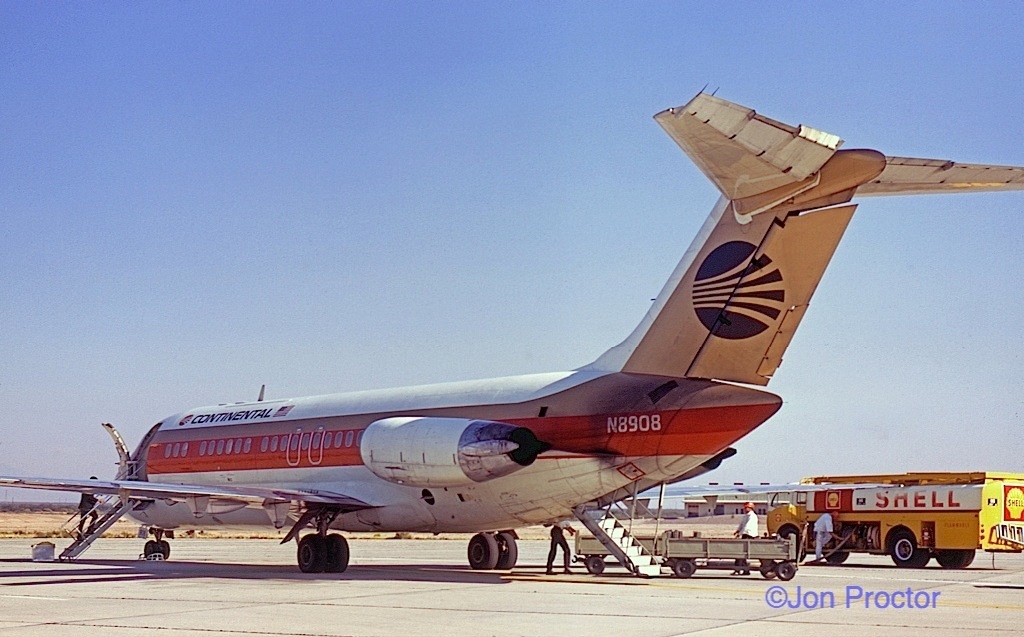 dc-9-15rc-n8908-tus-10-26-691