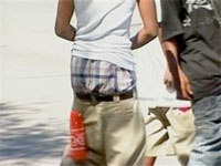 saggy pants passenger us airways