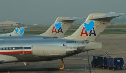 Should American replace the eagle in its logo with the Twitter bird?