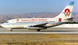 An America West Boeing 737-100 (N708AW) spotted at San Jose International Airport in 1993. (Photo by Torsten Maiwald via Wikimedia Commons)