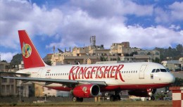 A Kingfisher Airlines Airbus A320 (VT-KEG) taxis at Bangalore. (Photo by marirs via wikipedia, CC-BY-SA)